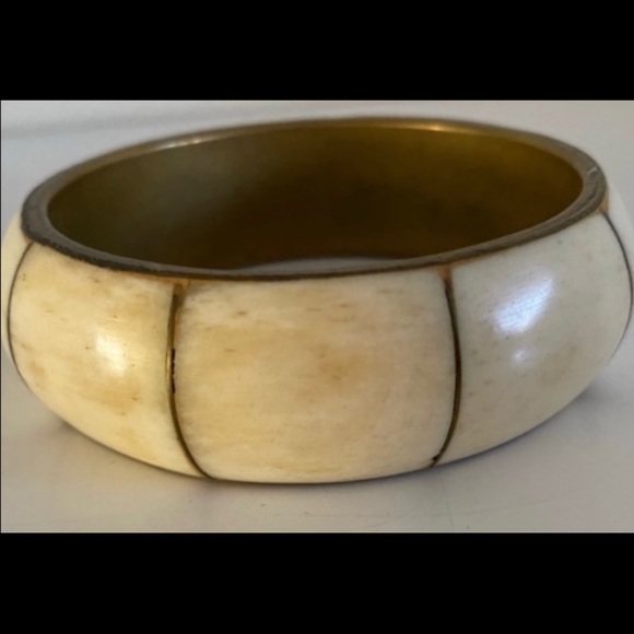 Vintage bone and brass bangle bracelet - Picture 7 of 8